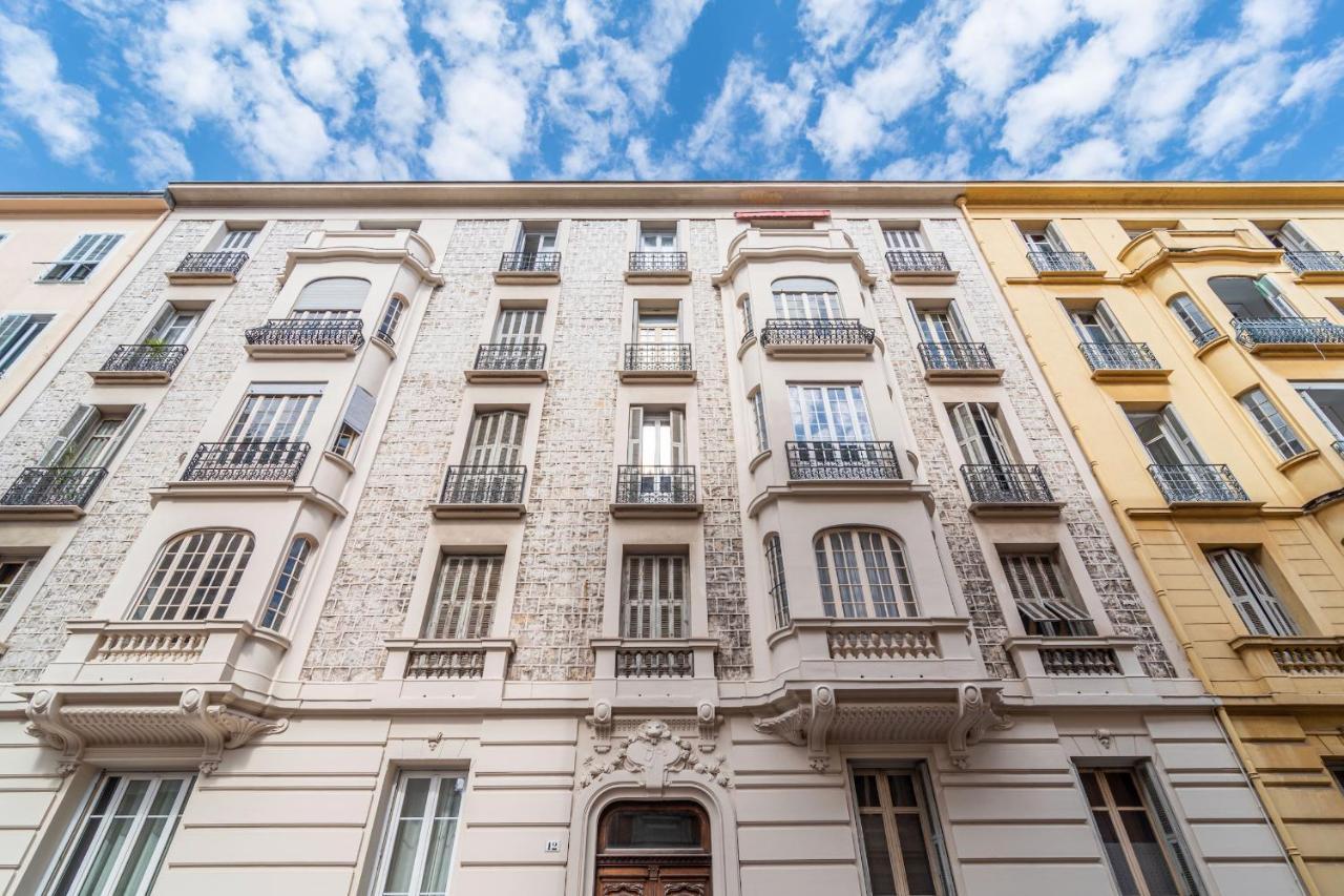 Luxury Congres Apartment Nisa Exterior foto